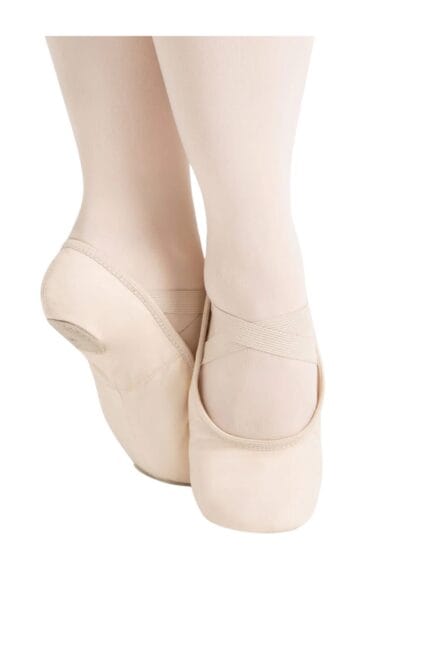 Zapatillas Stella de la marca Capezzio. Suela partida