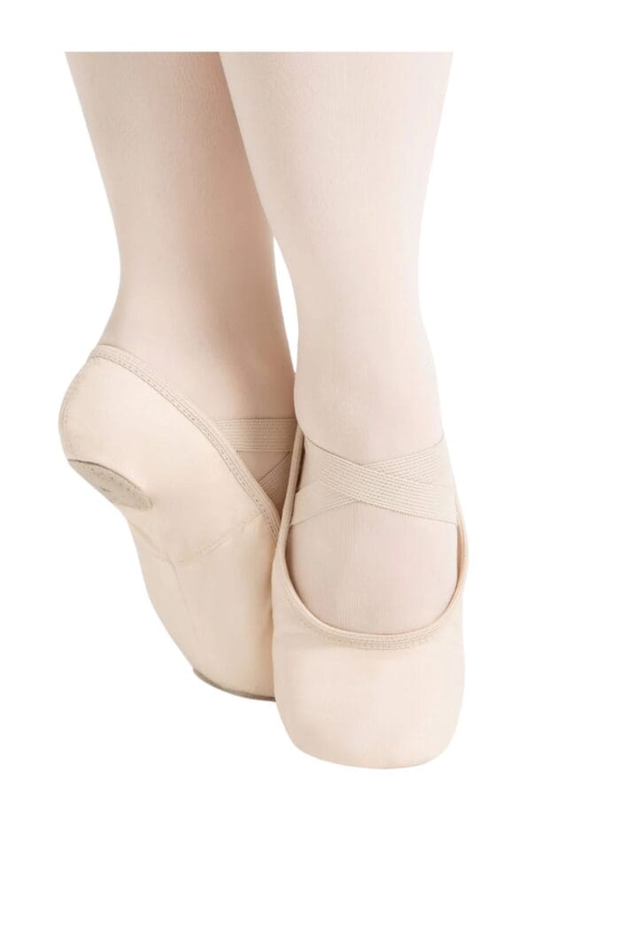 Zapatillas Stella de la marca Capezzio. Suela partida