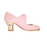 Zapato Begoña Cervera modelo Arty en color rosa de ante con tacon pintado