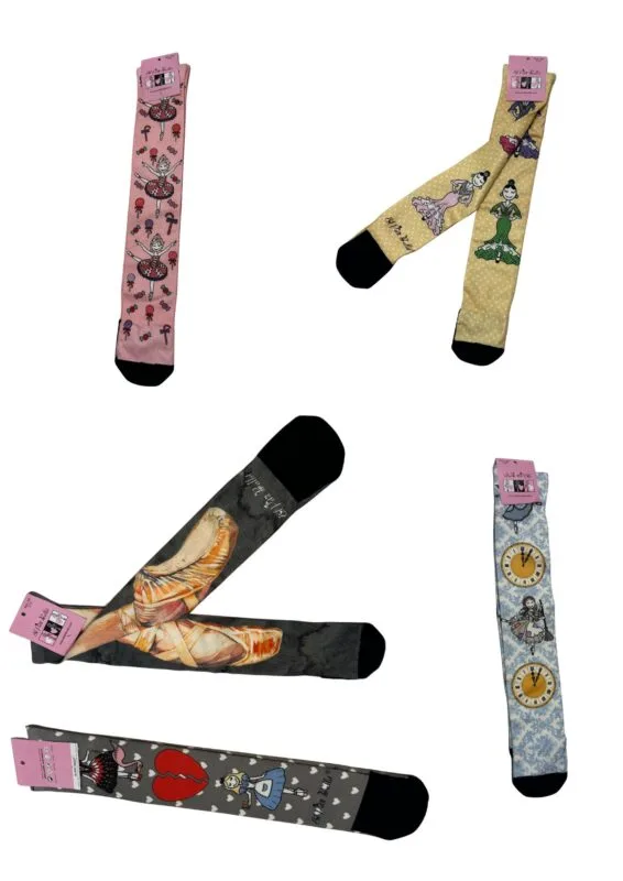 Calcetines largos con diseños de danza de la marca El Petit Ballet